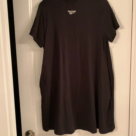 Dress - Picture 1 of 10